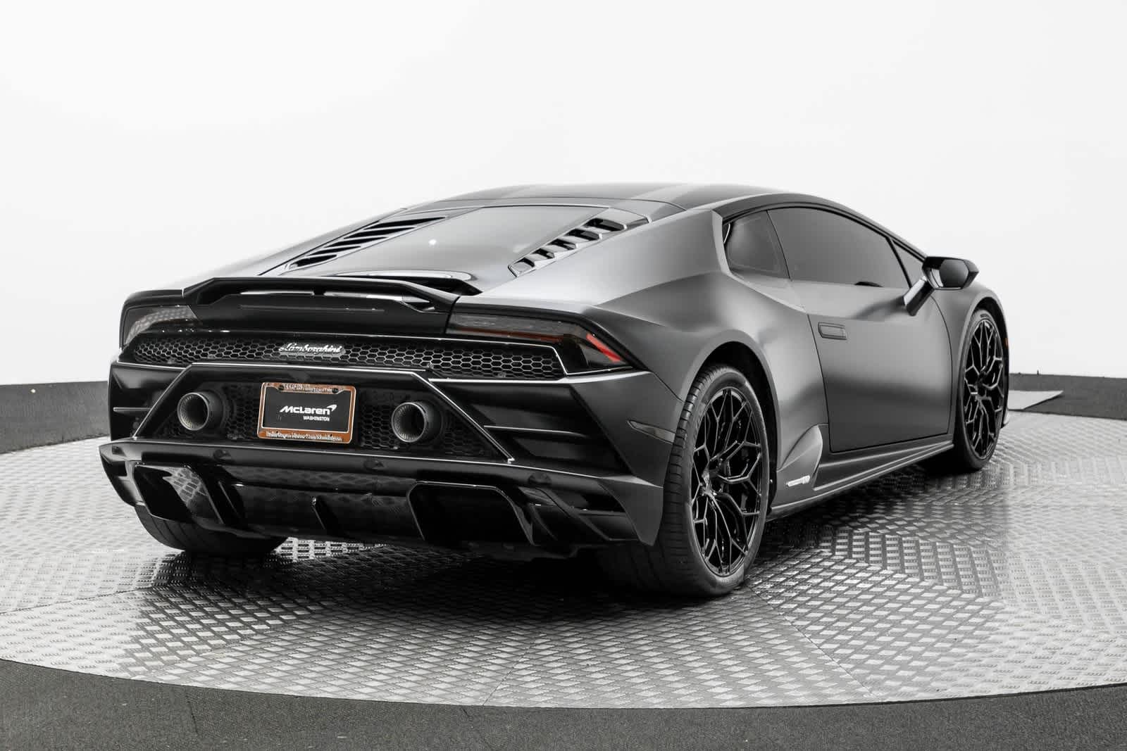 Thumbnail: 2022 Lamborghini Huracan - 20