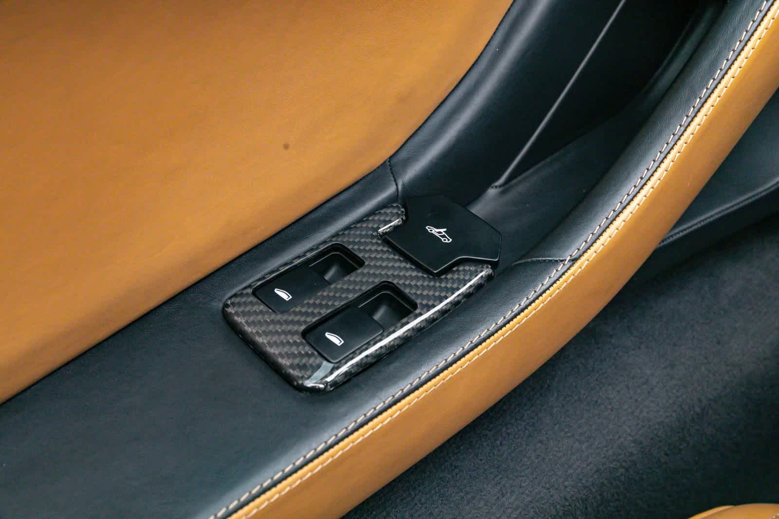 Thumbnail: 2015 Mclaren  - 28