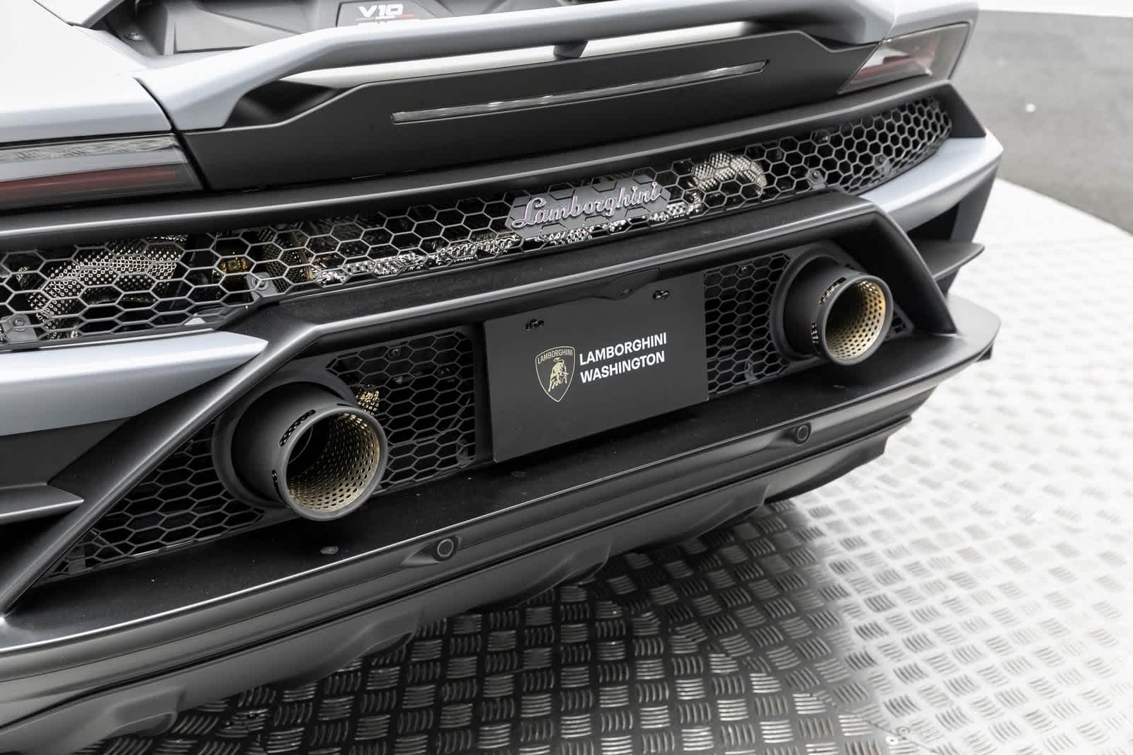 Thumbnail: 2024 Lamborghini Huracan - 44