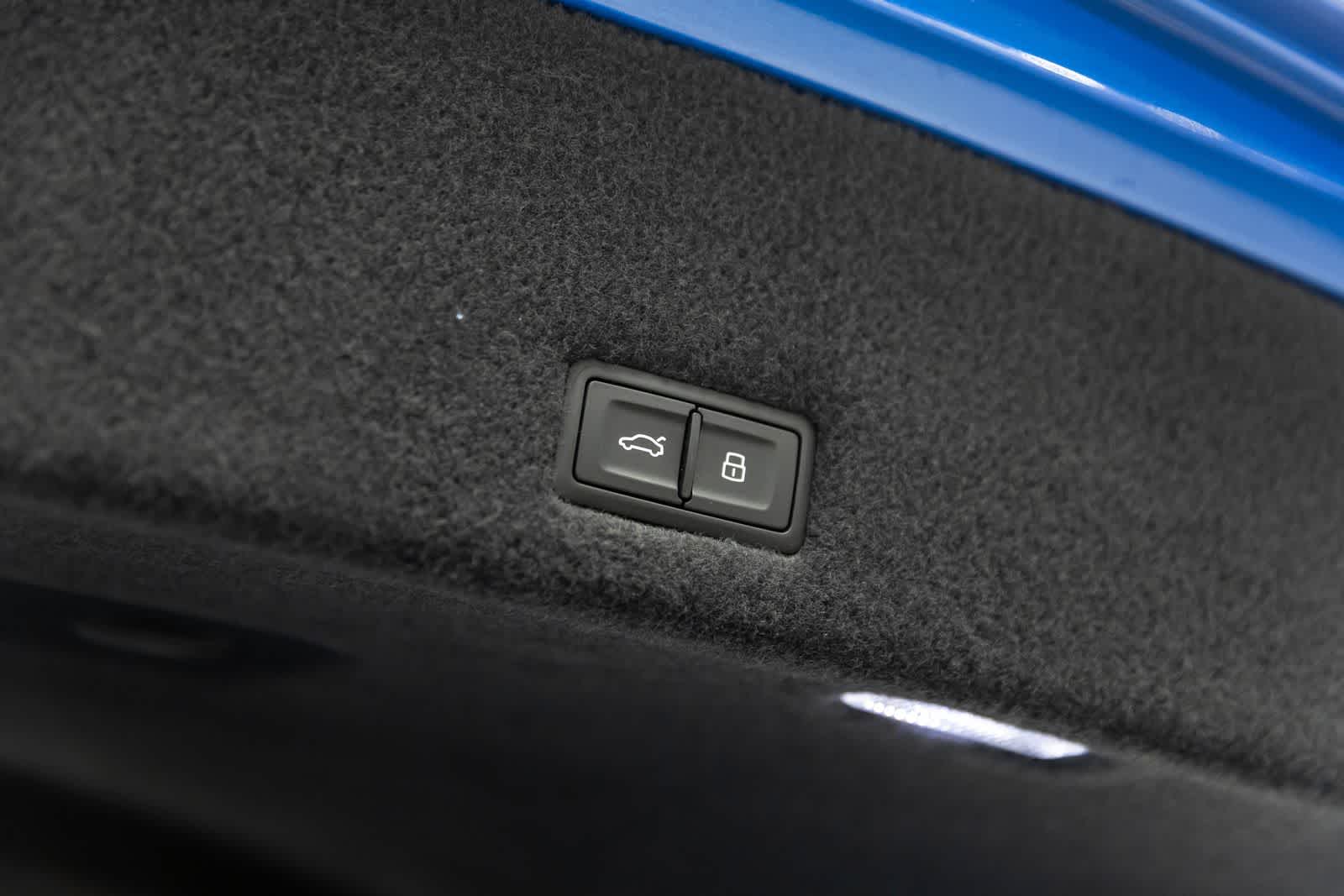 Thumbnail: 2019 Lamborghini Urus - 48