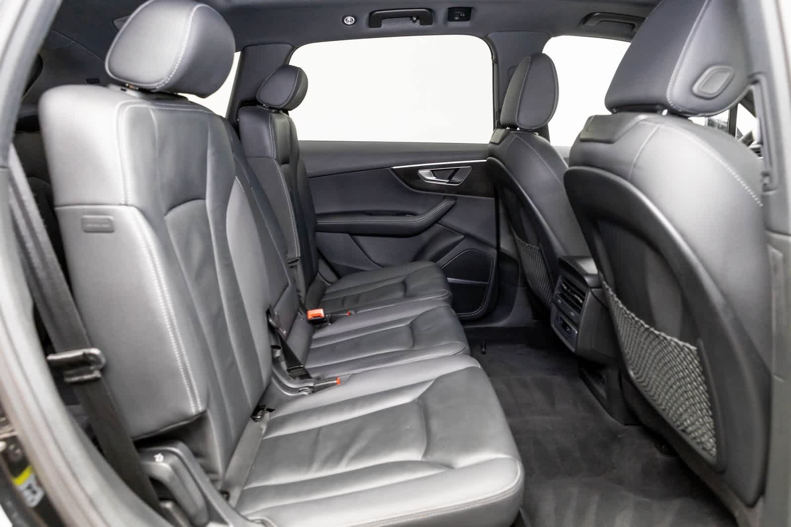 Thumbnail: 2025 Audi Q7 - 12