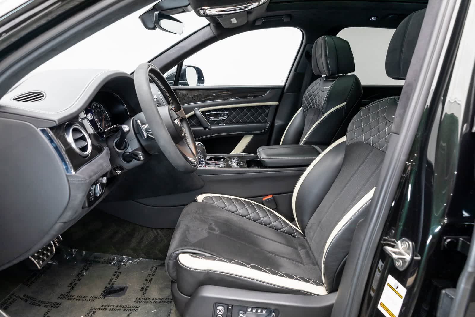 Thumbnail: 2020 Bentley Bentayga - 11