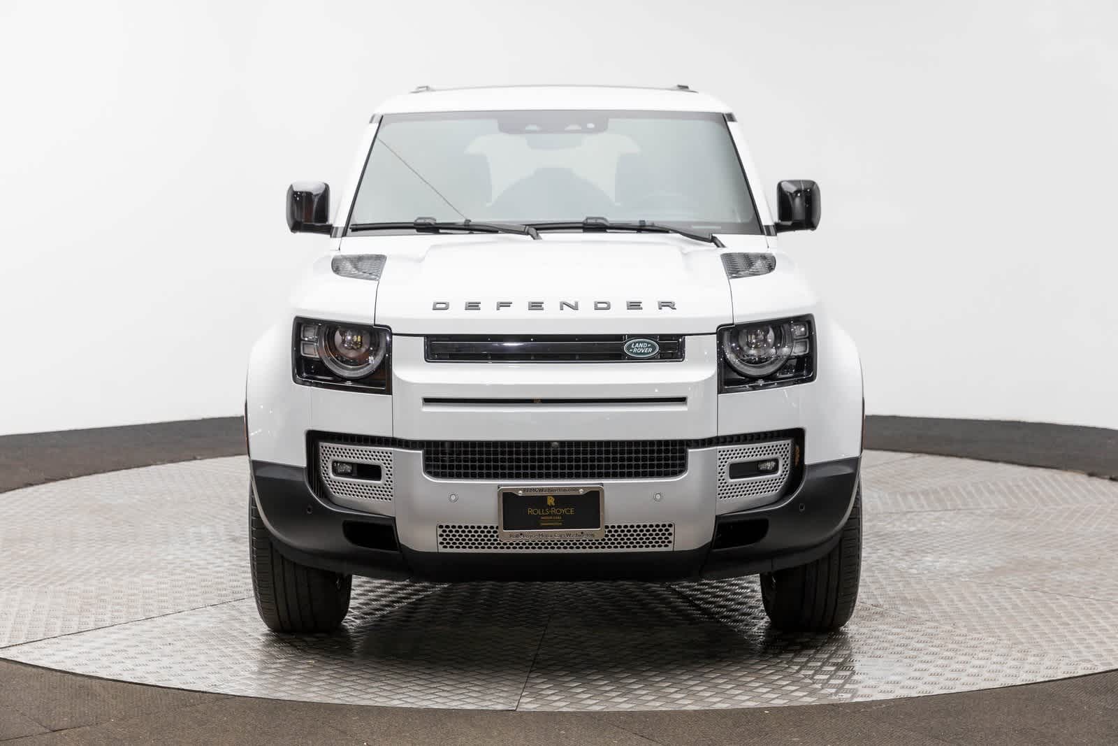 Thumbnail: 2025 Land Rover Defender - 6