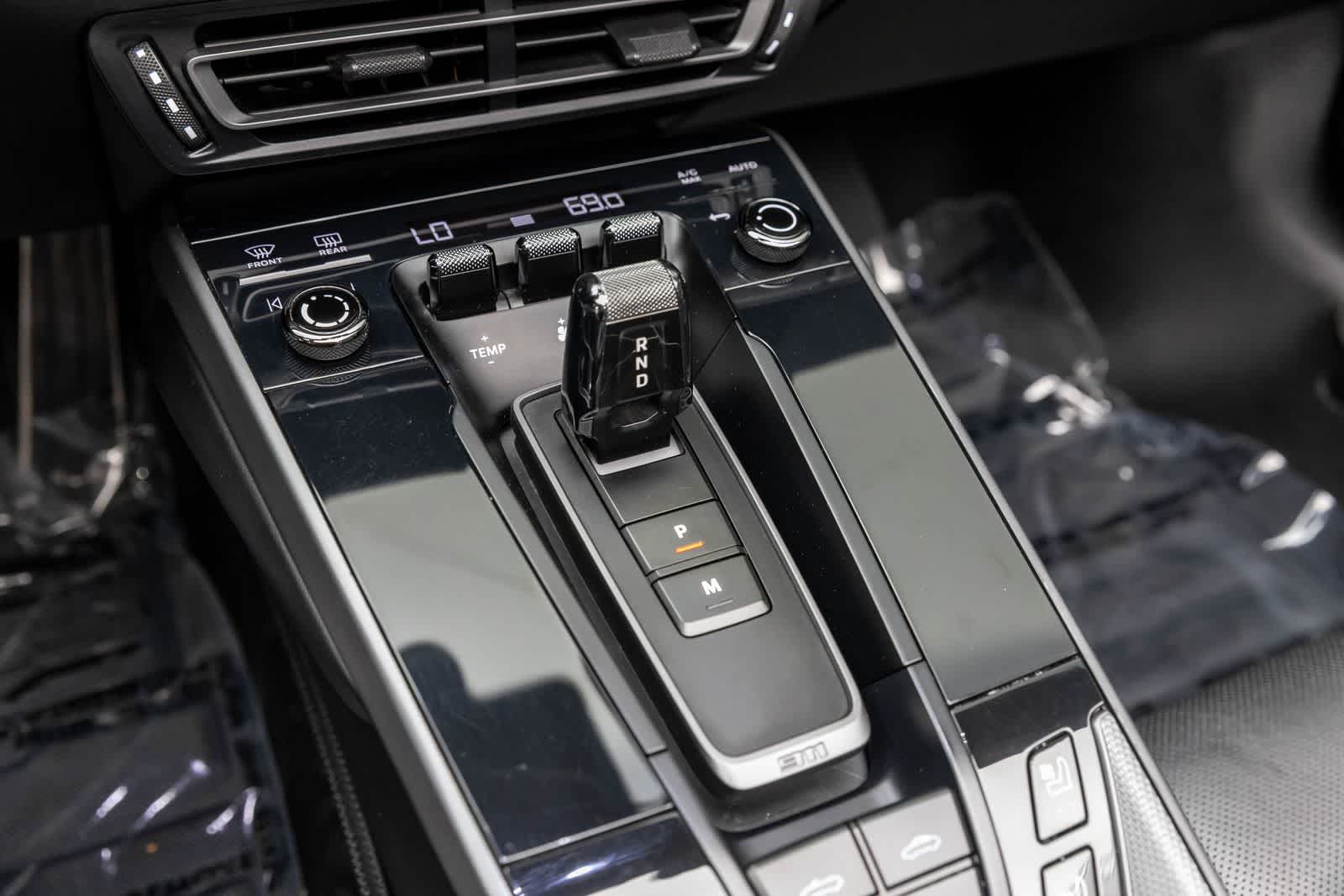 Thumbnail: 2020 Porsche 911 - 19