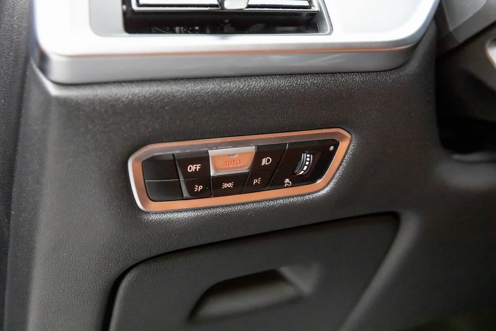 Thumbnail: 2023 BMW X7 - 36