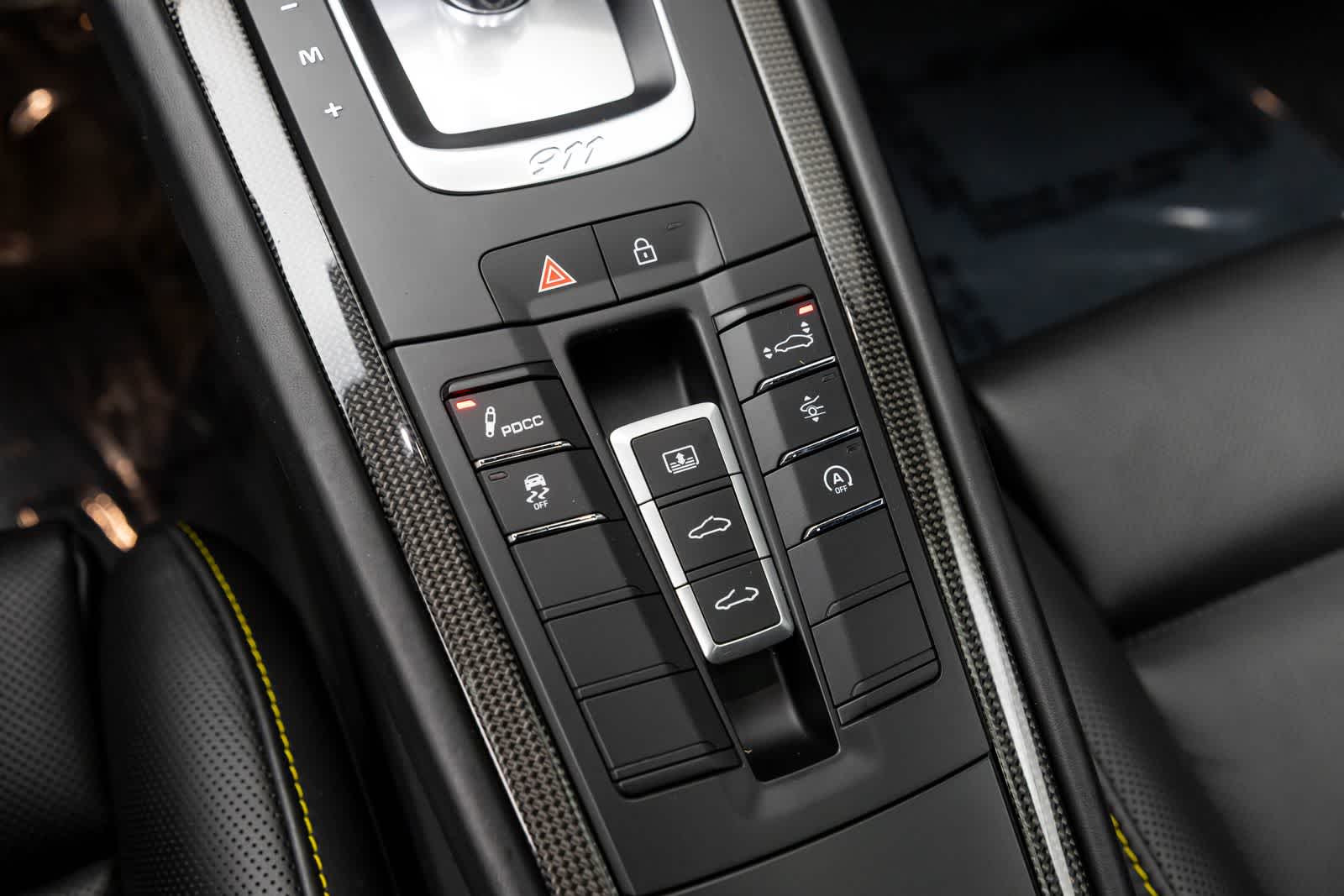 Thumbnail: 2019 Porsche 911 - 39