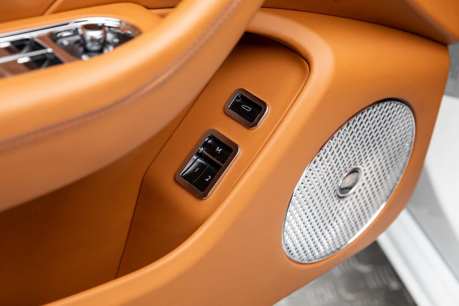 Thumbnail: 2023 Bentley Flying Spur - 29