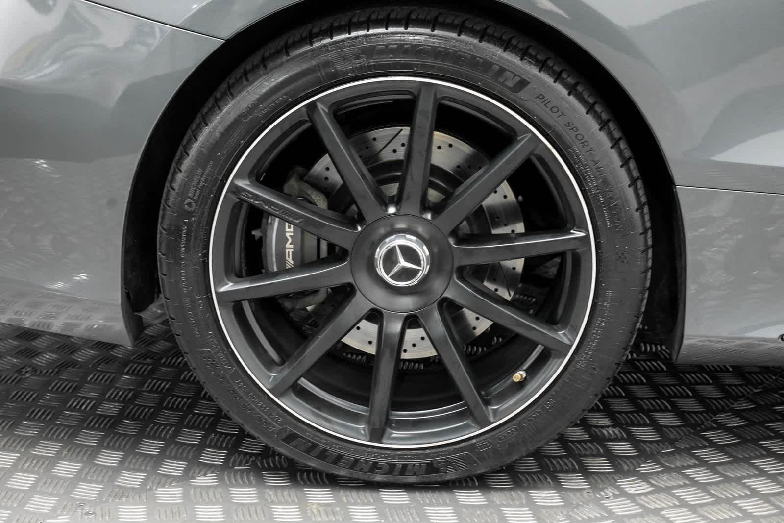 Thumbnail: 2017 Mercedes-Benz S-Class - 37