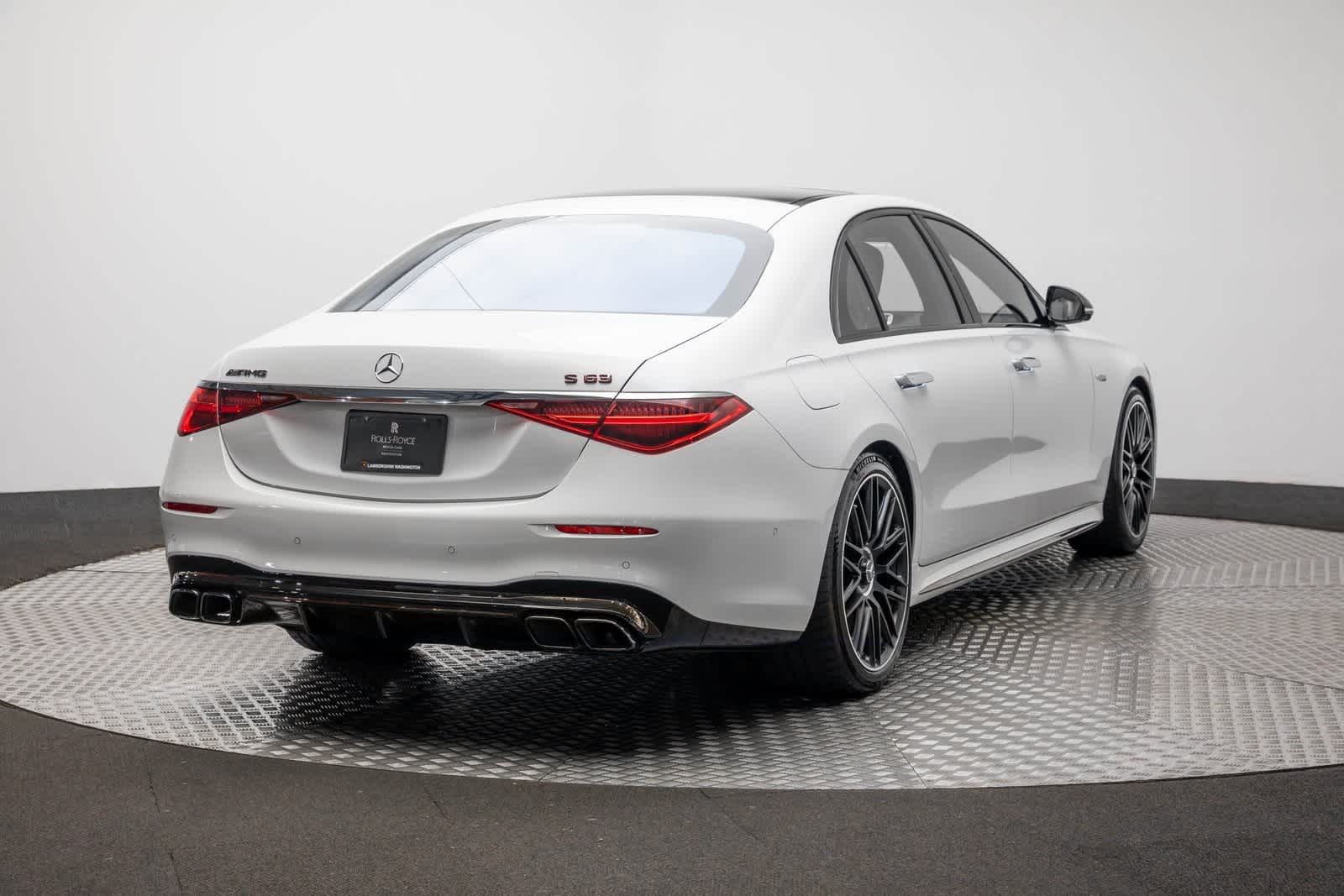 Thumbnail: 2024 Mercedes-Benz S-Class - 22