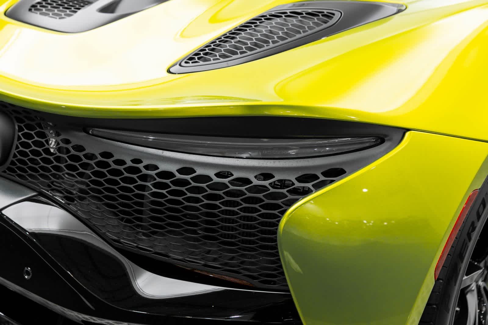 Thumbnail: 2025 Mclaren Artura - 35