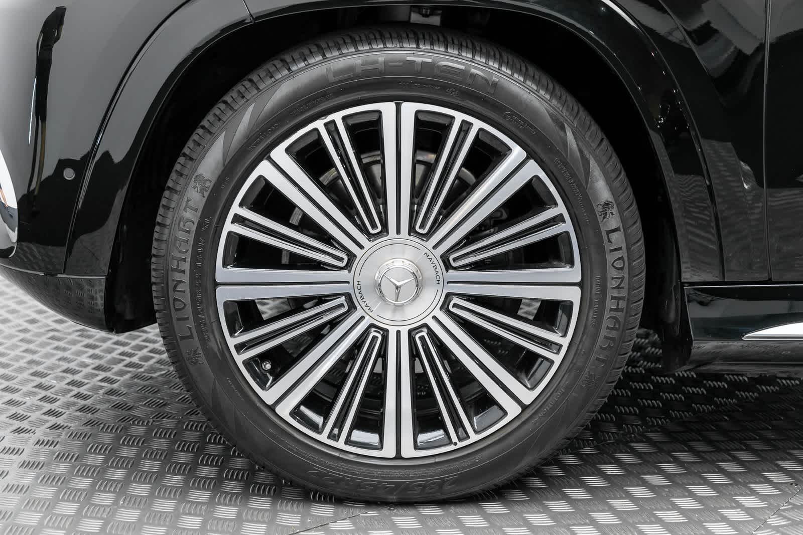 Thumbnail: 2023 Mercedes-Benz GLS - 8