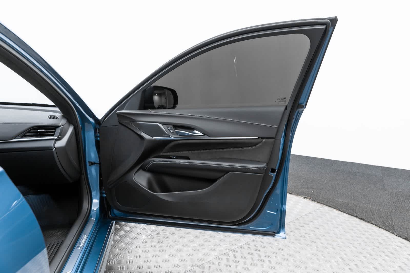 Thumbnail: 2023 Cadillac CT4 - 48
