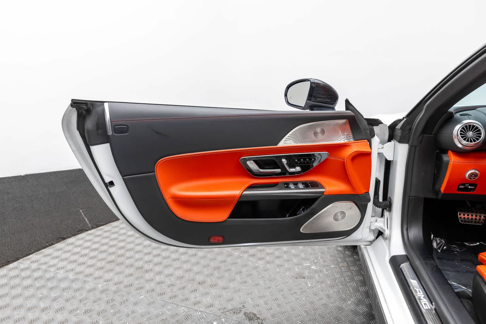 Thumbnail: 2022 Mercedes-Benz SL-Class - 24