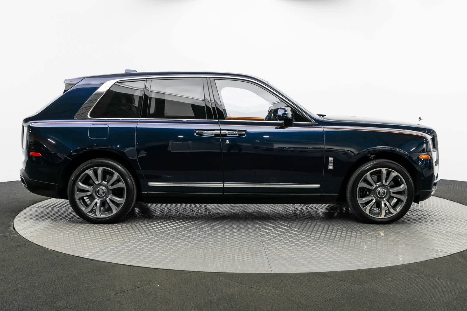 Thumbnail: 2024 Rolls-Royce Cullinan - 50
