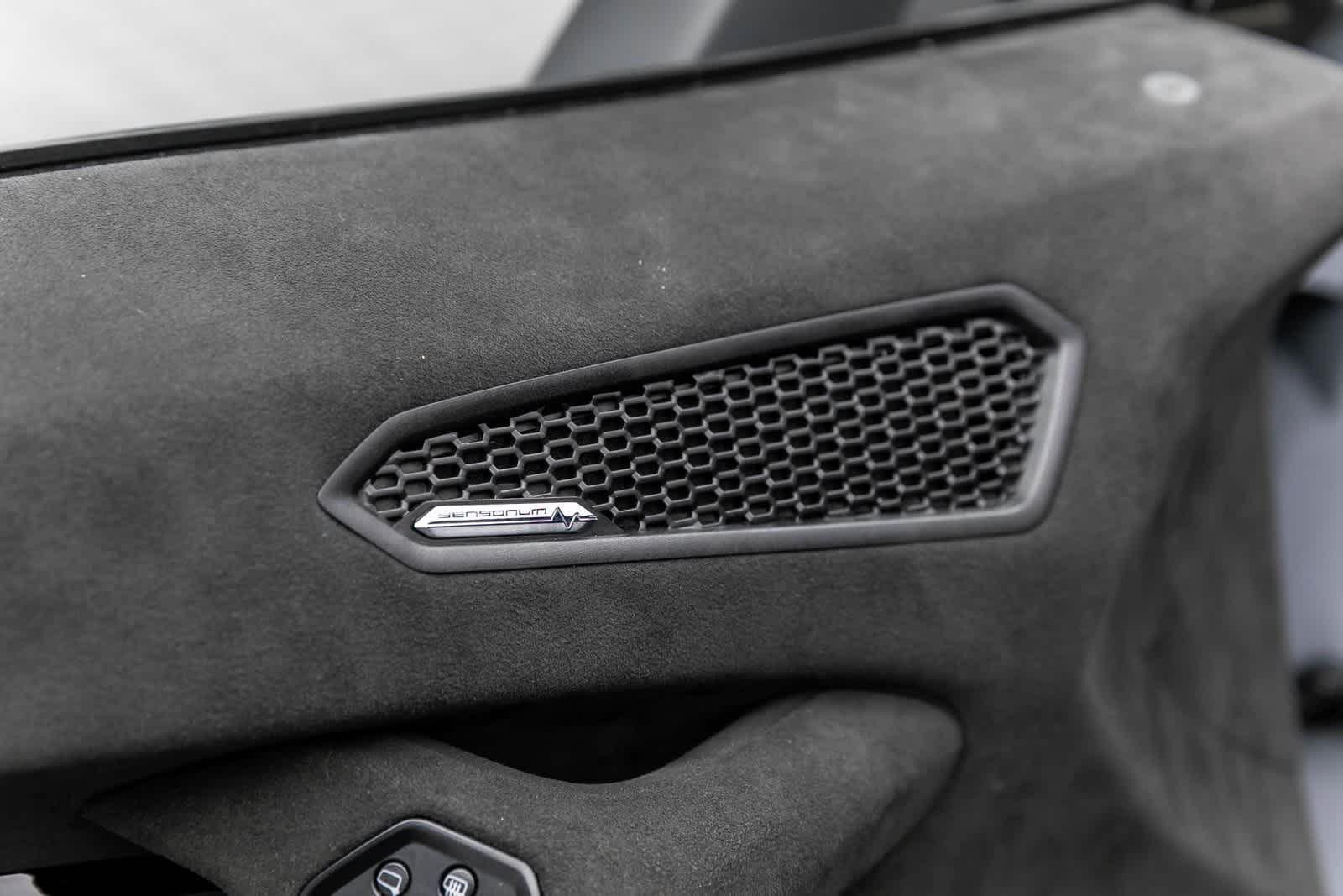 Thumbnail: 2024 Lamborghini Huracan - 22