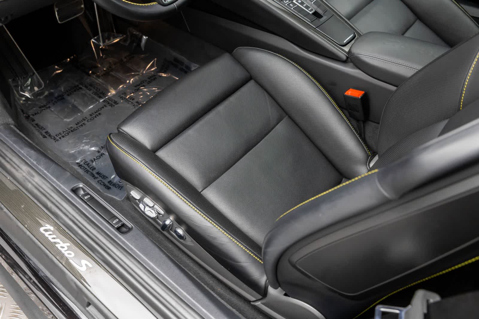 Thumbnail: 2019 Porsche 911 - 30