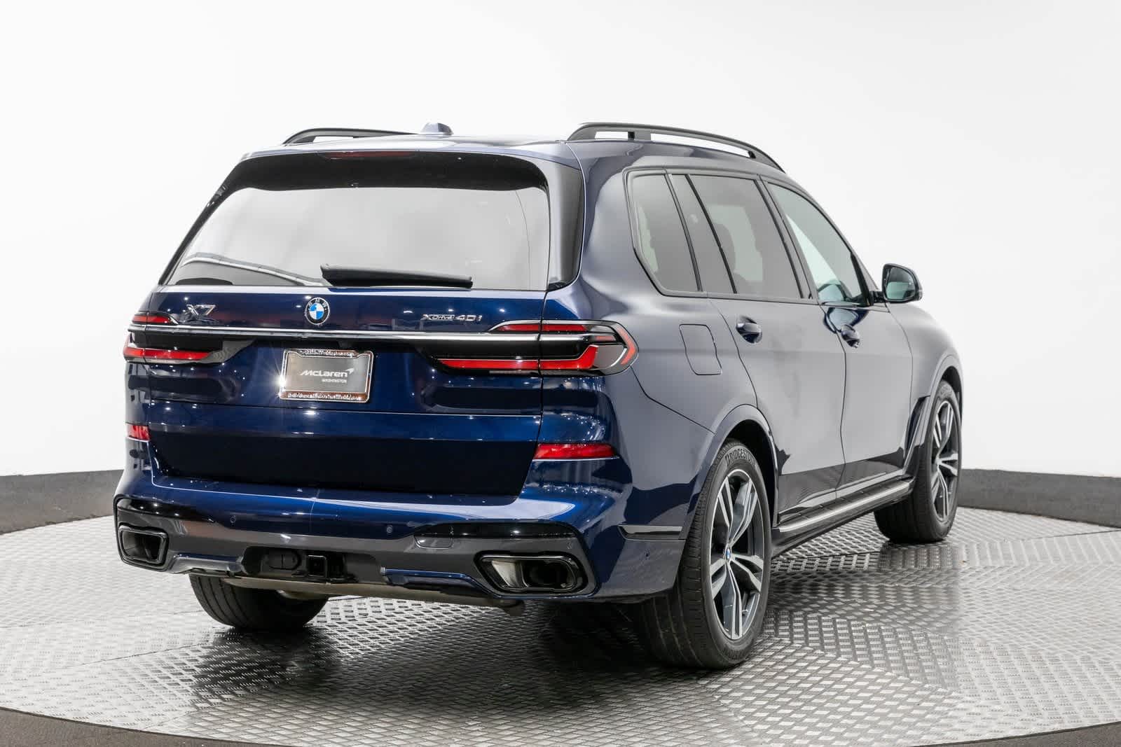 Thumbnail: 2023 BMW X7 - 28