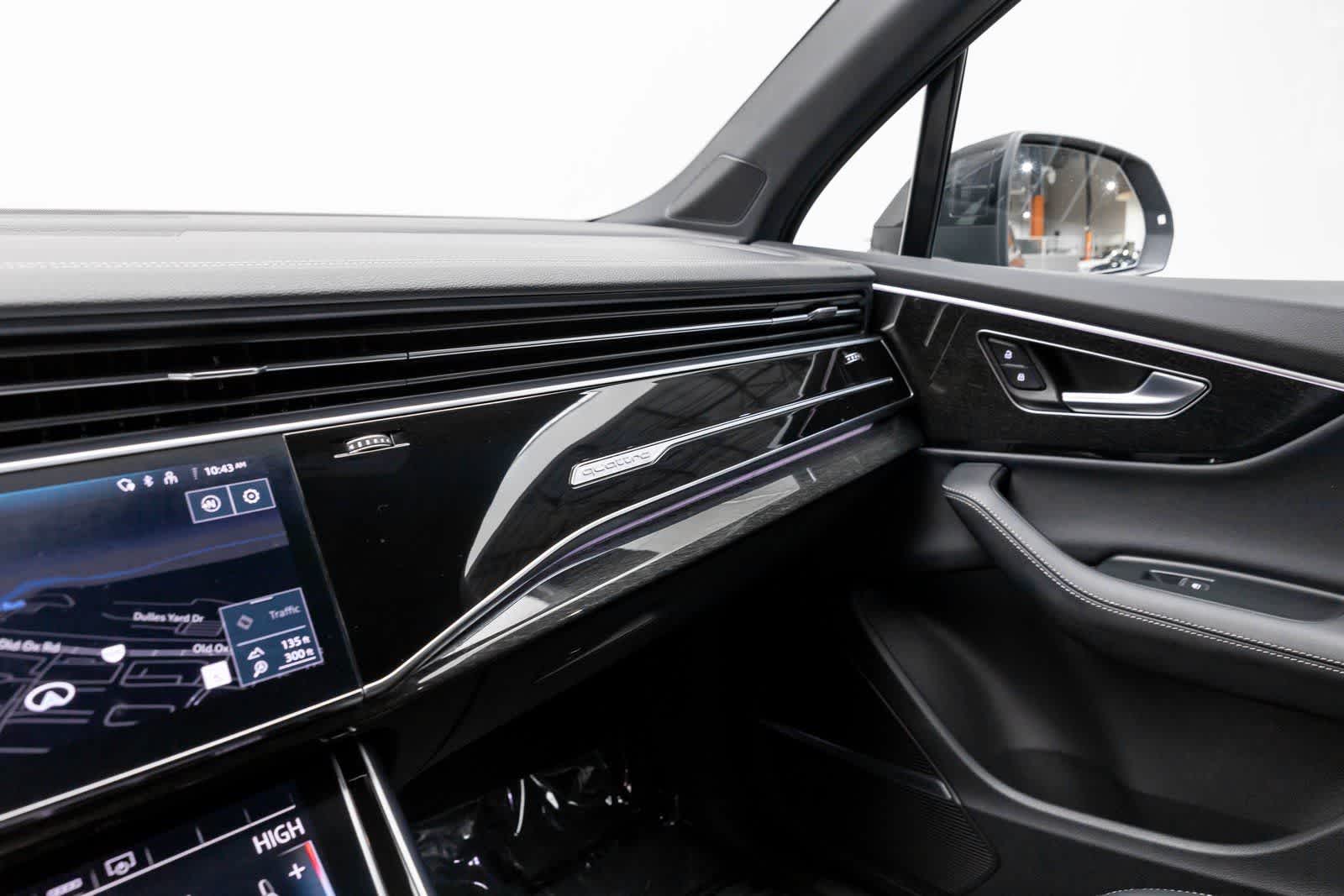 Thumbnail: 2025 Audi Q7 - 33