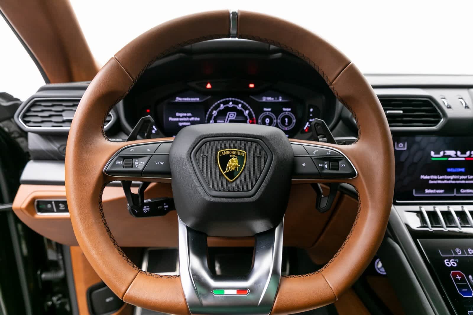 Thumbnail: 2022 Lamborghini Urus - 32