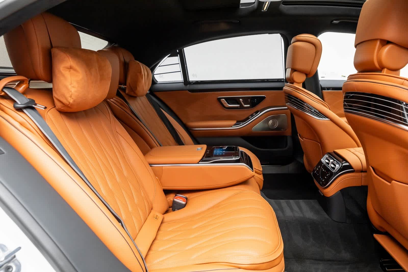 Thumbnail: 2024 Mercedes-Benz S-Class - 14