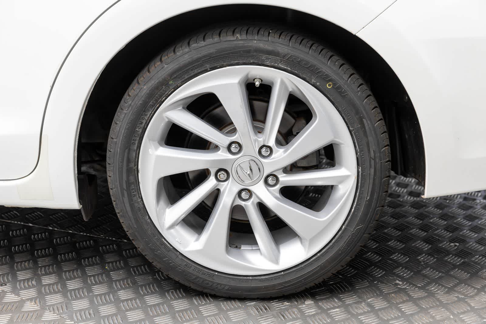 Thumbnail: 2018 Acura ILX - 48