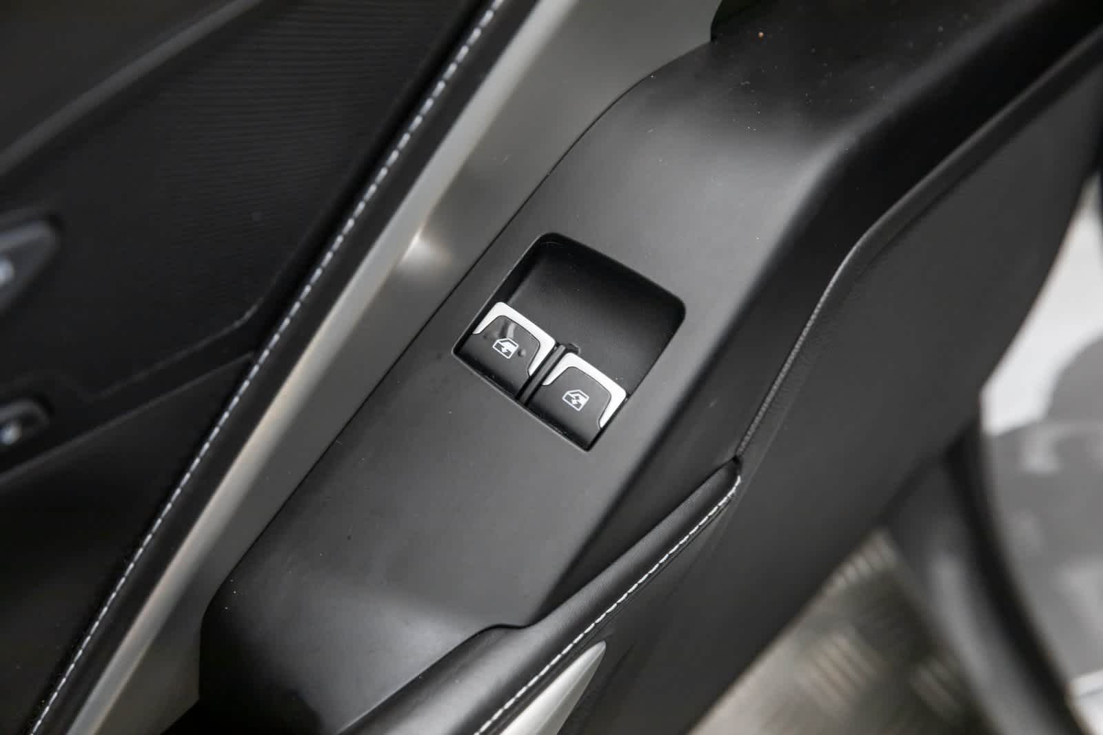 Thumbnail: 2015 Chevrolet Corvette - 25