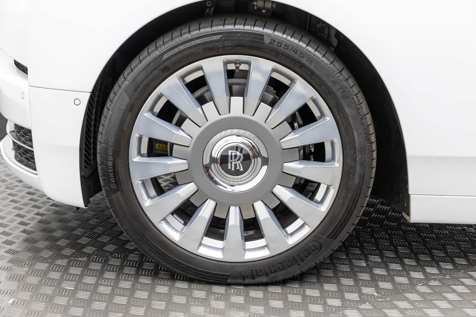 Thumbnail: 2020 Rolls-Royce Phantom - 7