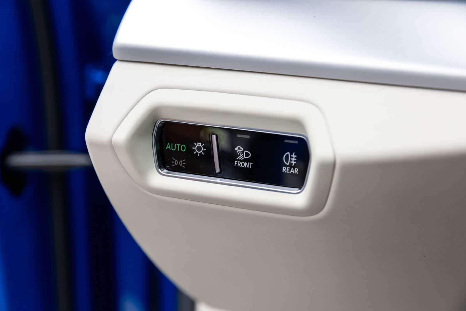 Thumbnail: 2019 Lamborghini Urus - 37