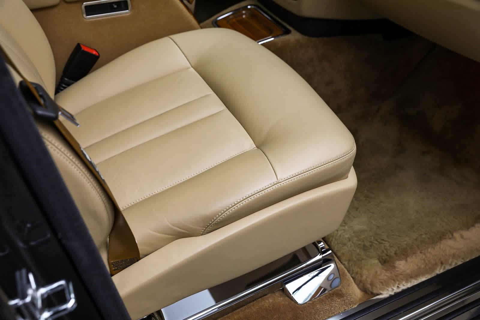 Thumbnail: 2015 Rolls-Royce Phantom - 36