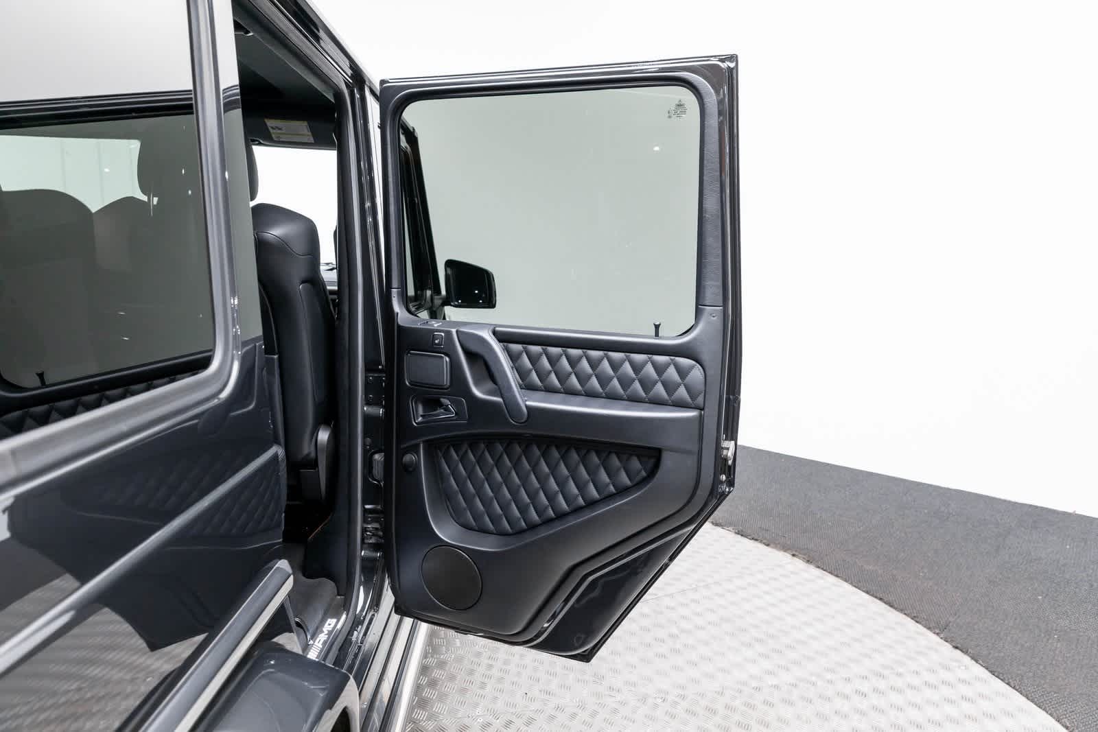 Thumbnail: 2014 Mercedes-Benz G-Class - 44