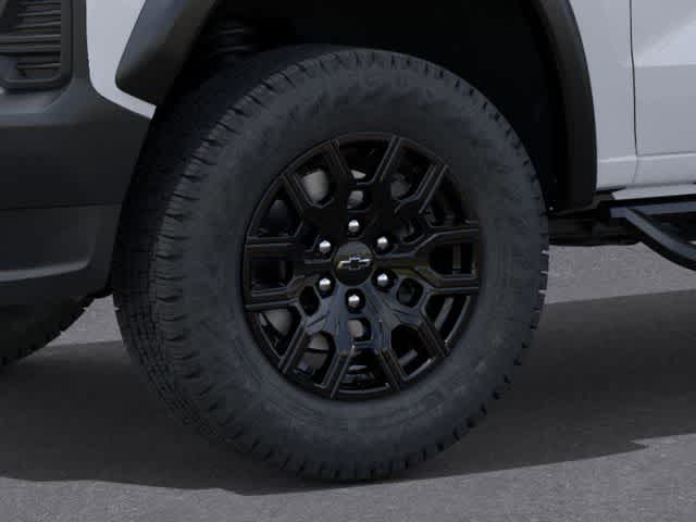 Thumbnail: 2026 Chevrolet Colorado - 9