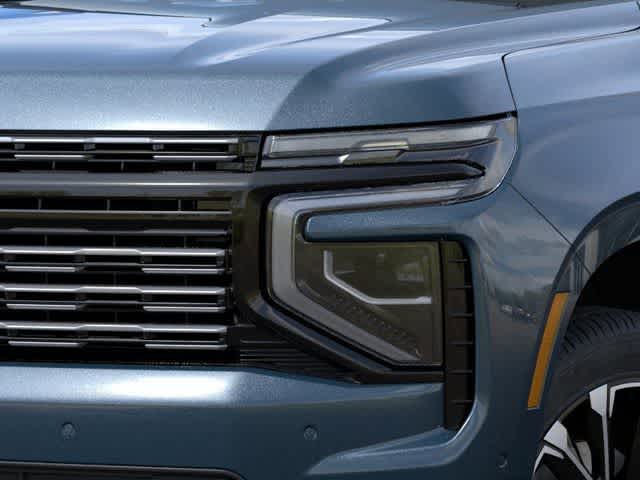 Thumbnail: 2026 Chevrolet Suburban - 8