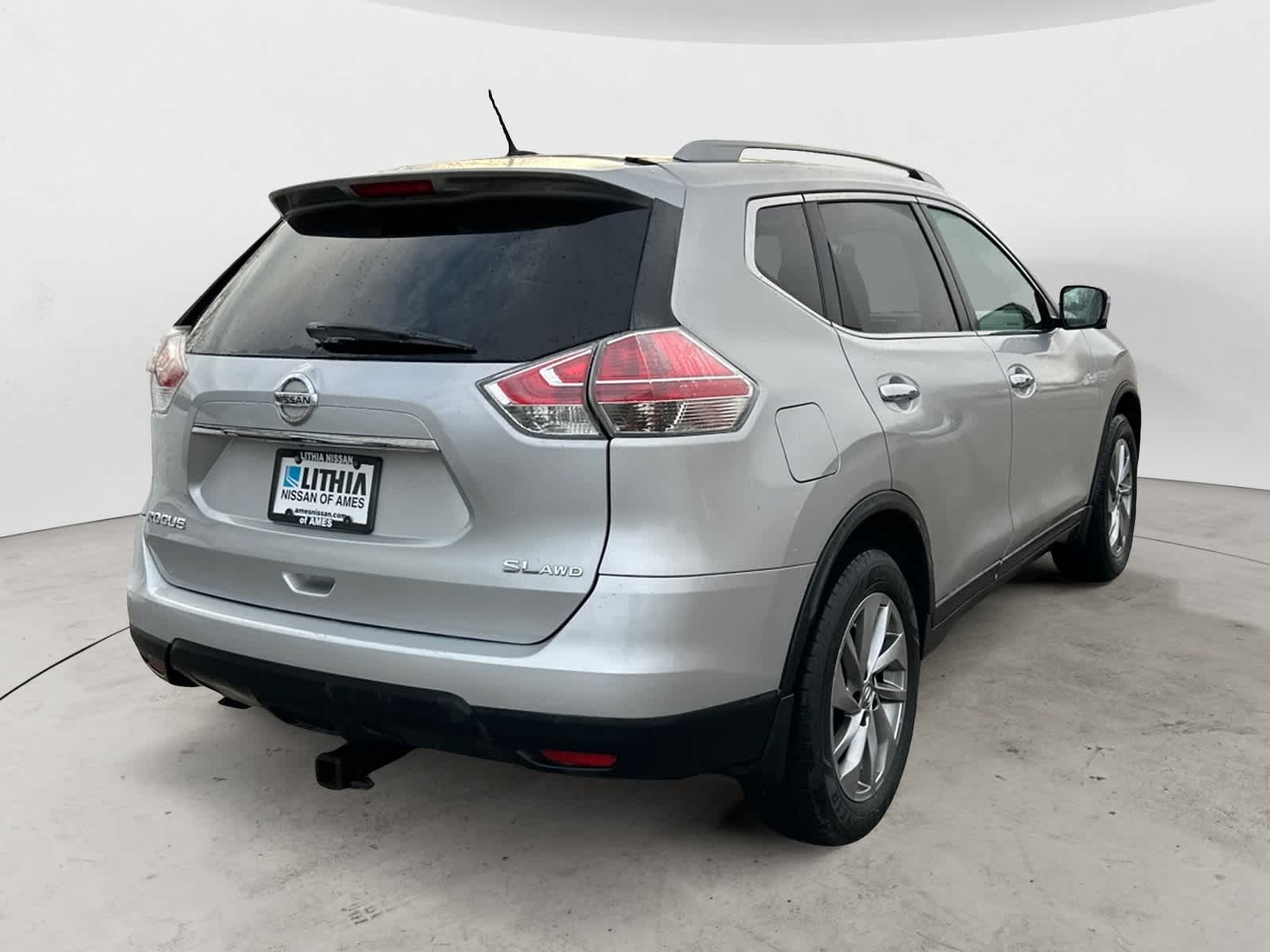 Thumbnail: 2015 Nissan Rogue - 3