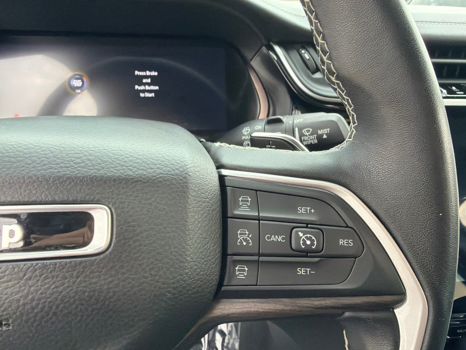 Thumbnail: 2022 Jeep Grand Cherokee - 25