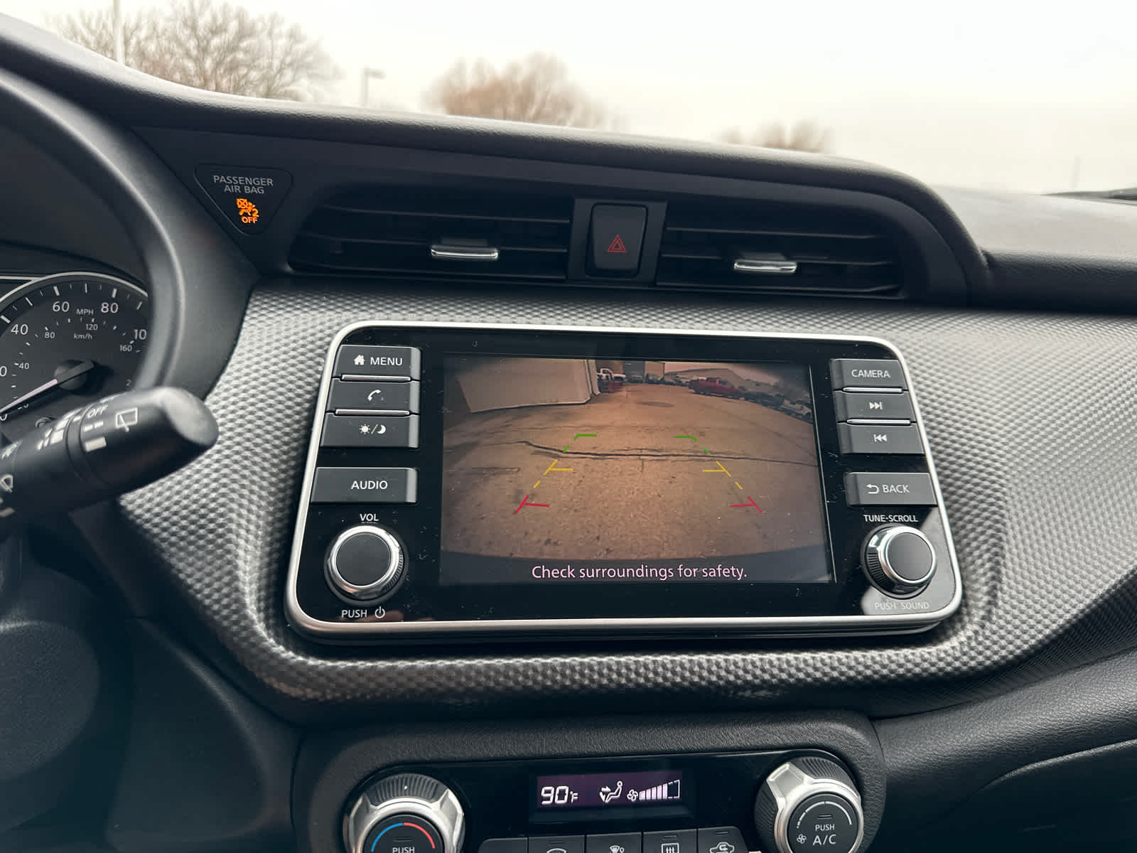 Thumbnail: 2019 Nissan Kicks - 23