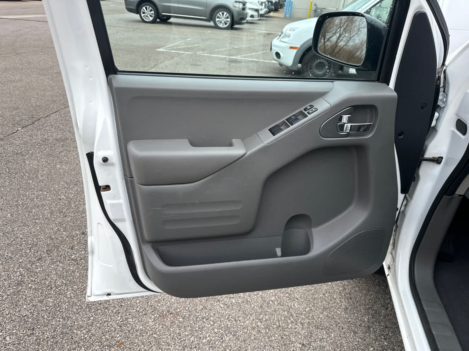 Thumbnail: 2020 Nissan Frontier - 14