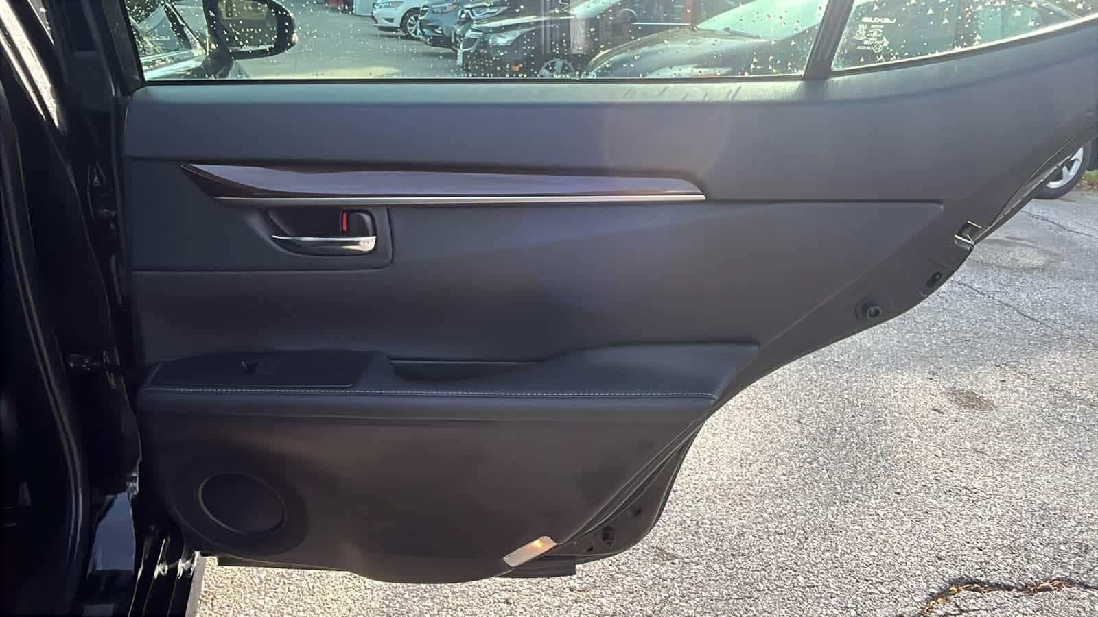 Thumbnail: 2014 Lexus ES - 9