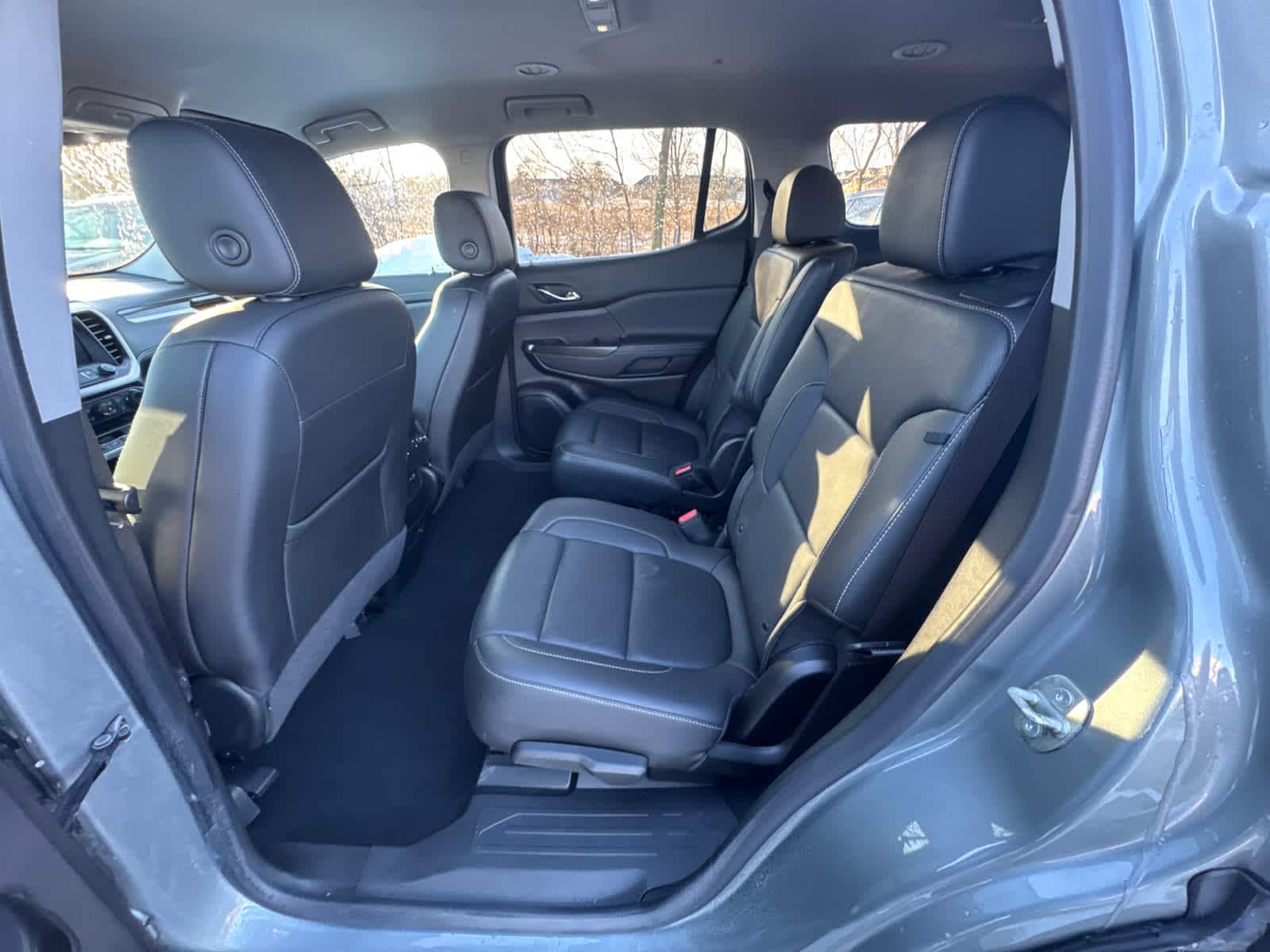 Thumbnail: 2023 GMC Acadia - 10