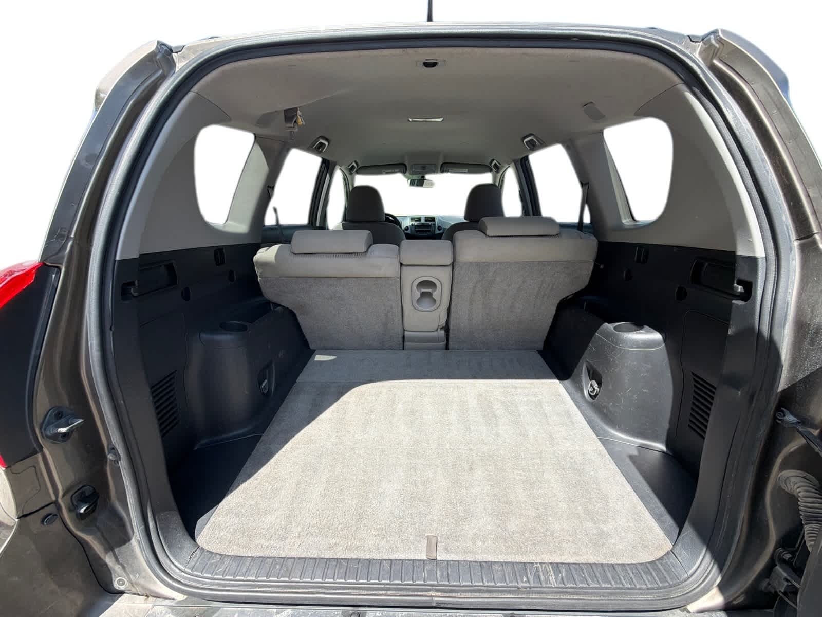 Thumbnail: 2011 Toyota RAV4 - 12