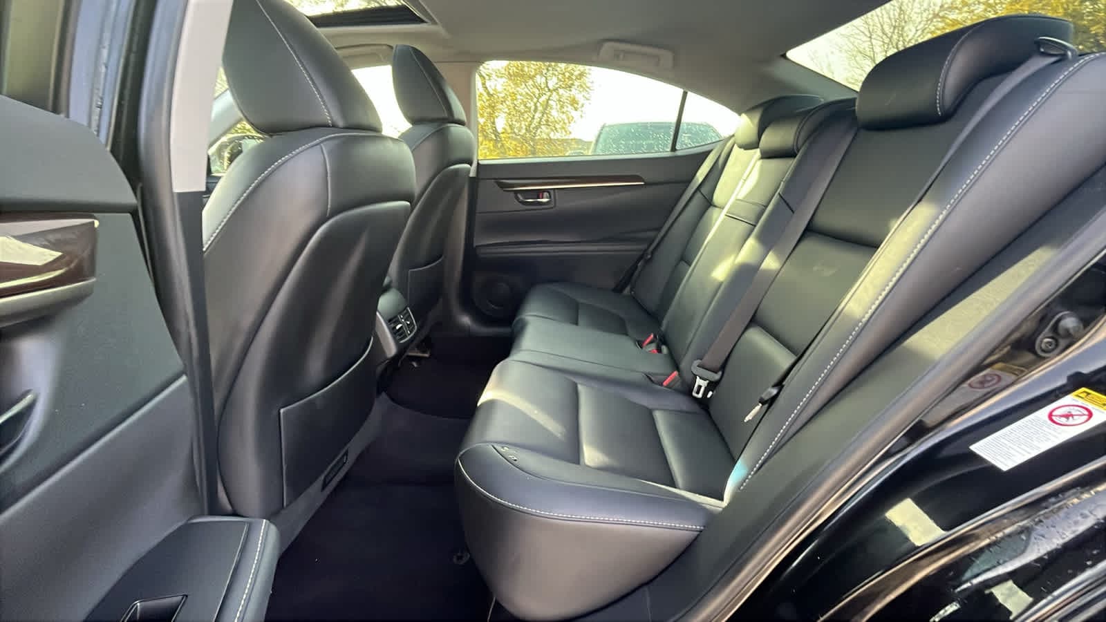 Thumbnail: 2014 Lexus ES - 12