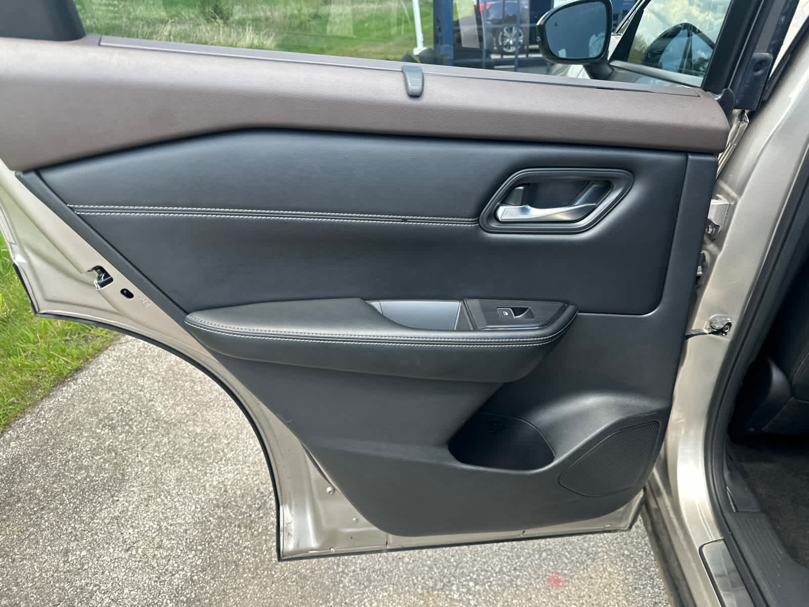 Thumbnail: 2023 Nissan Rogue - 13