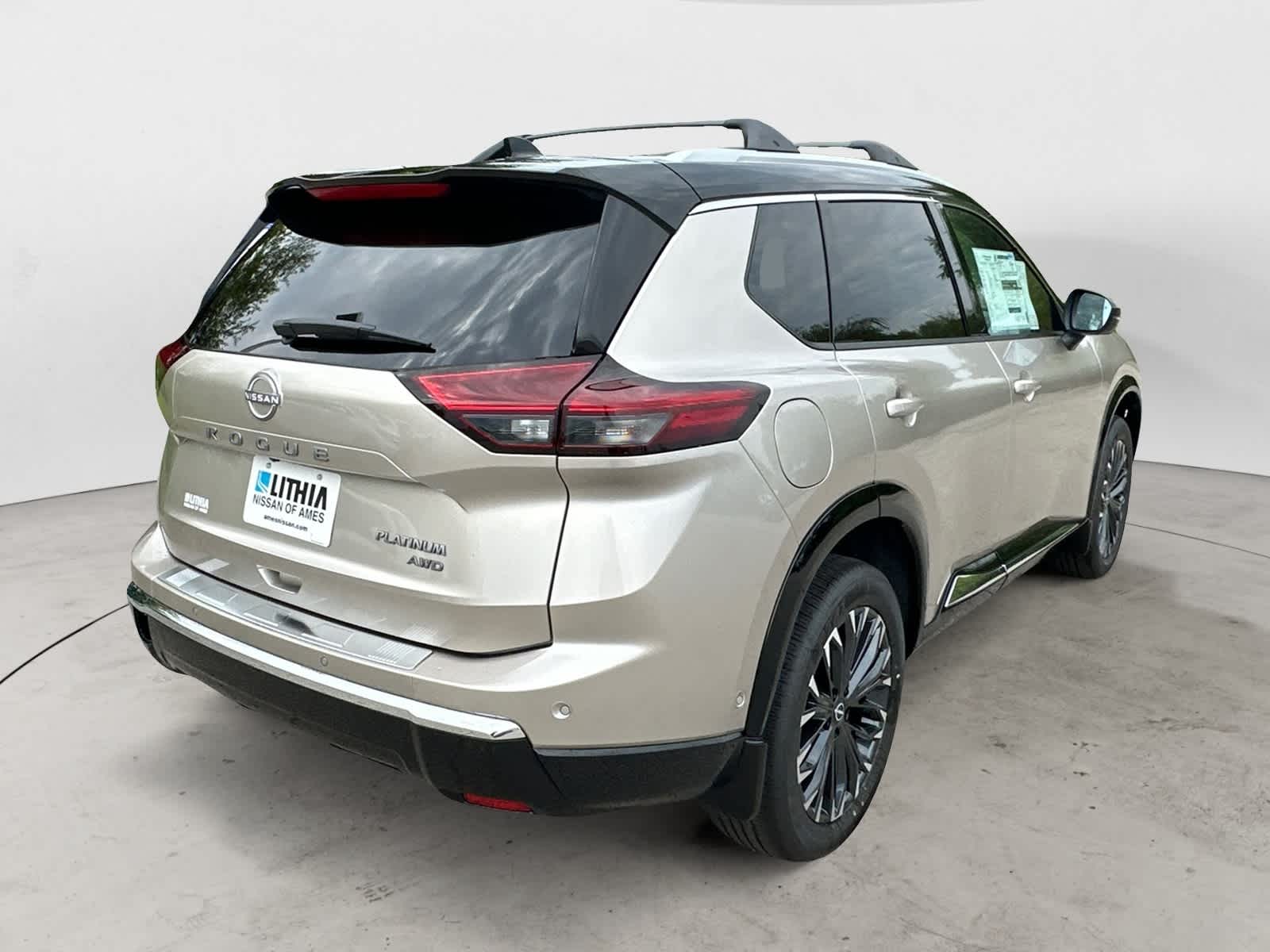 Thumbnail: 2025 Nissan Rogue - 3