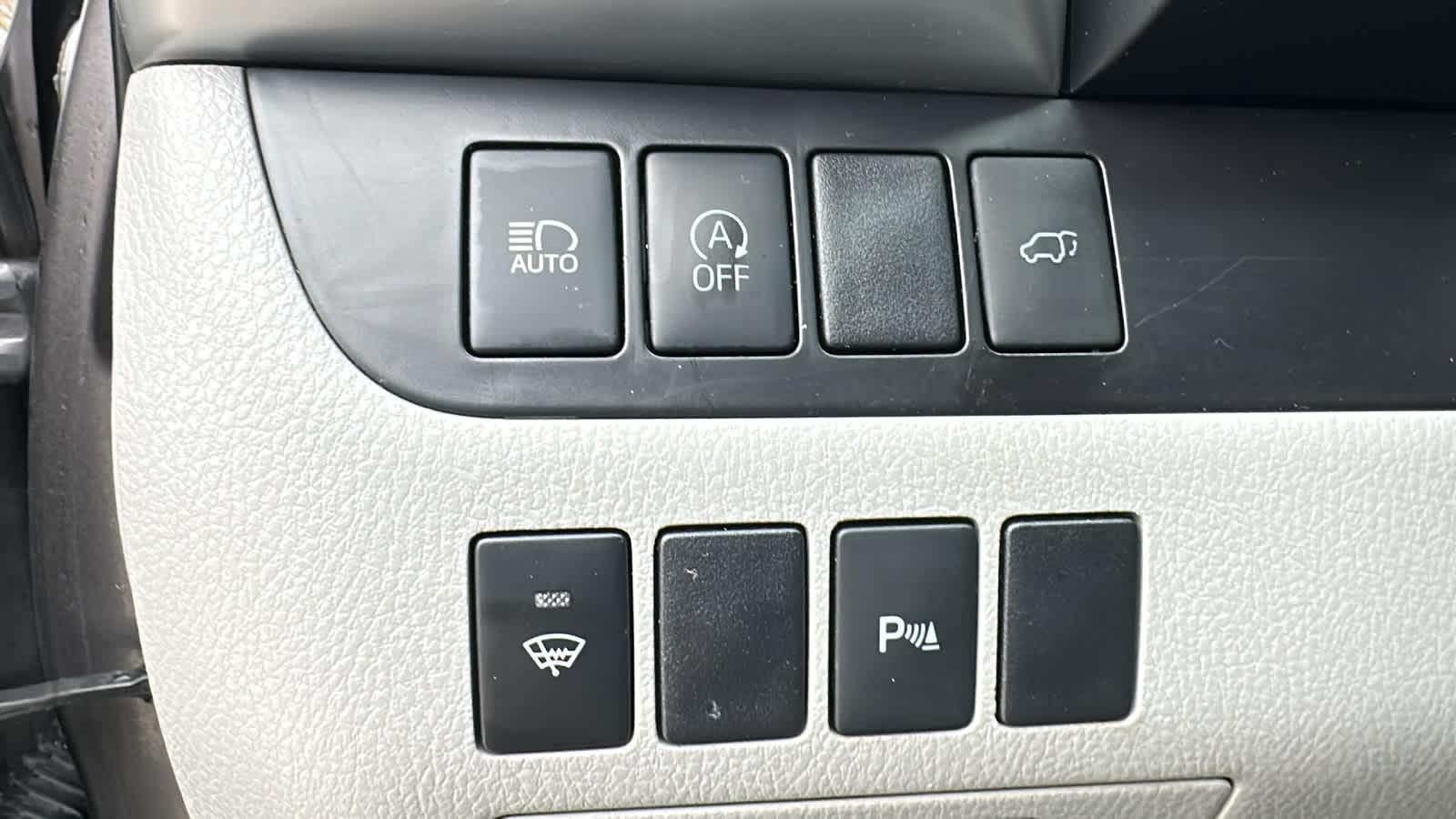 Thumbnail: 2019 Toyota Highlander - 20