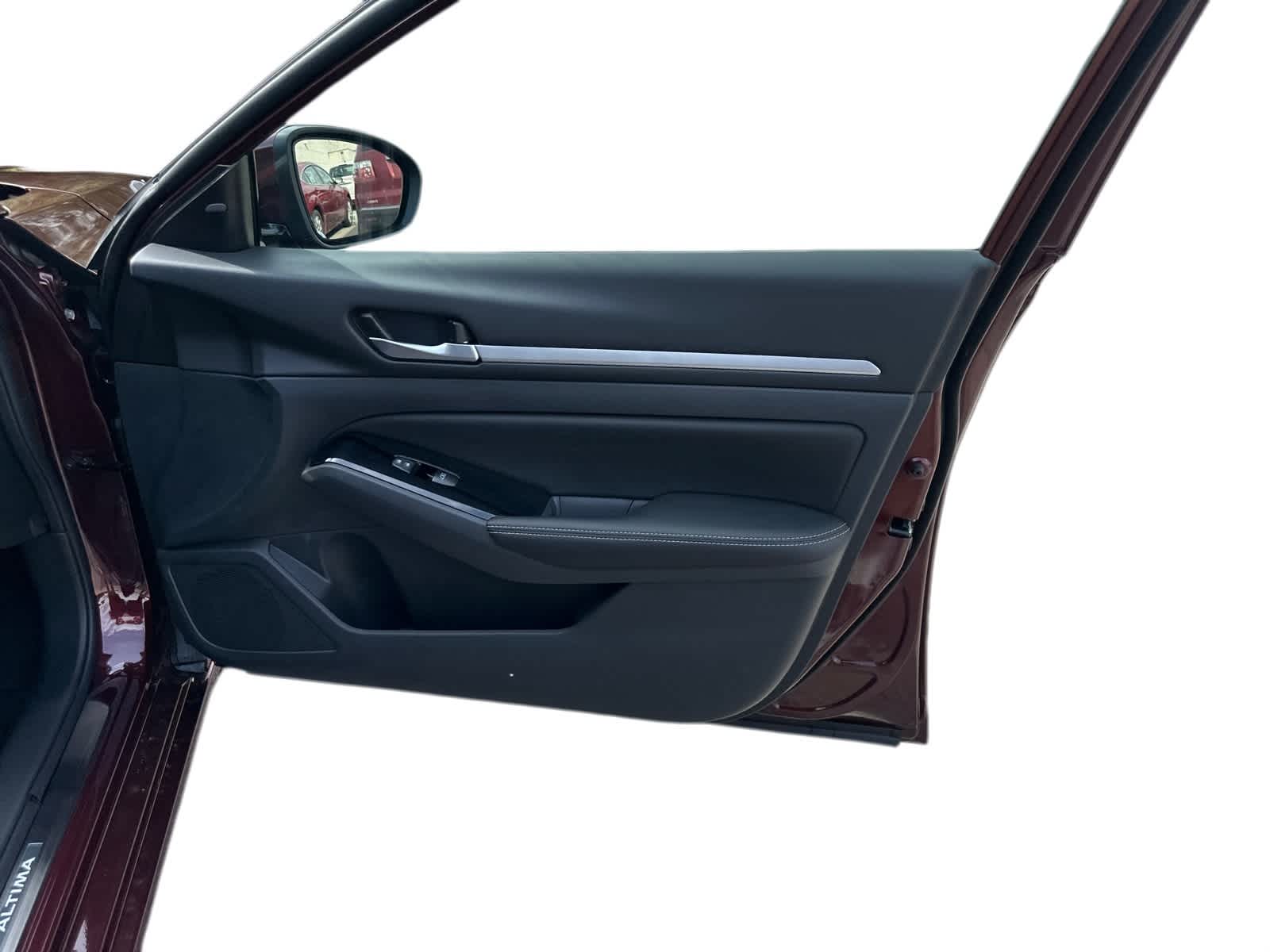 Thumbnail: 2025 Nissan Altima - 5