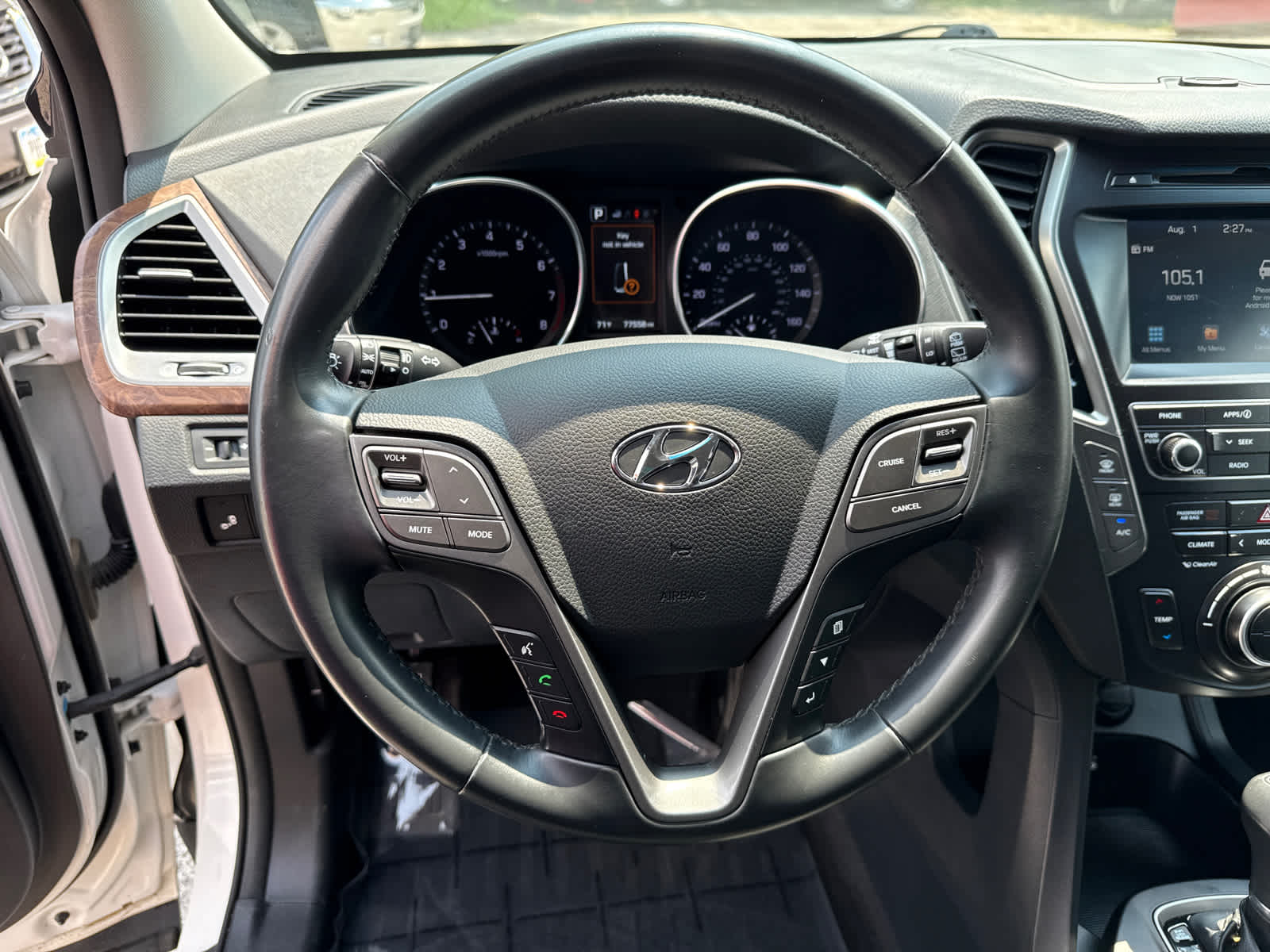 Thumbnail: 2019 Hyundai Santa Fe - 14