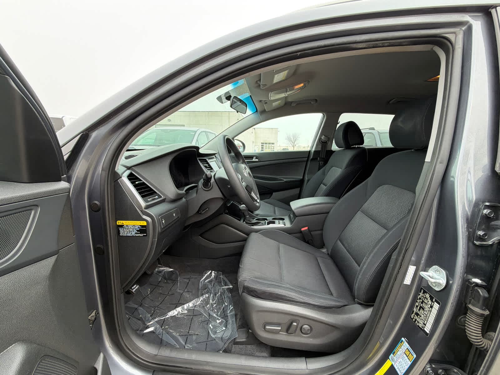 Thumbnail: 2016 Hyundai Tucson - 16