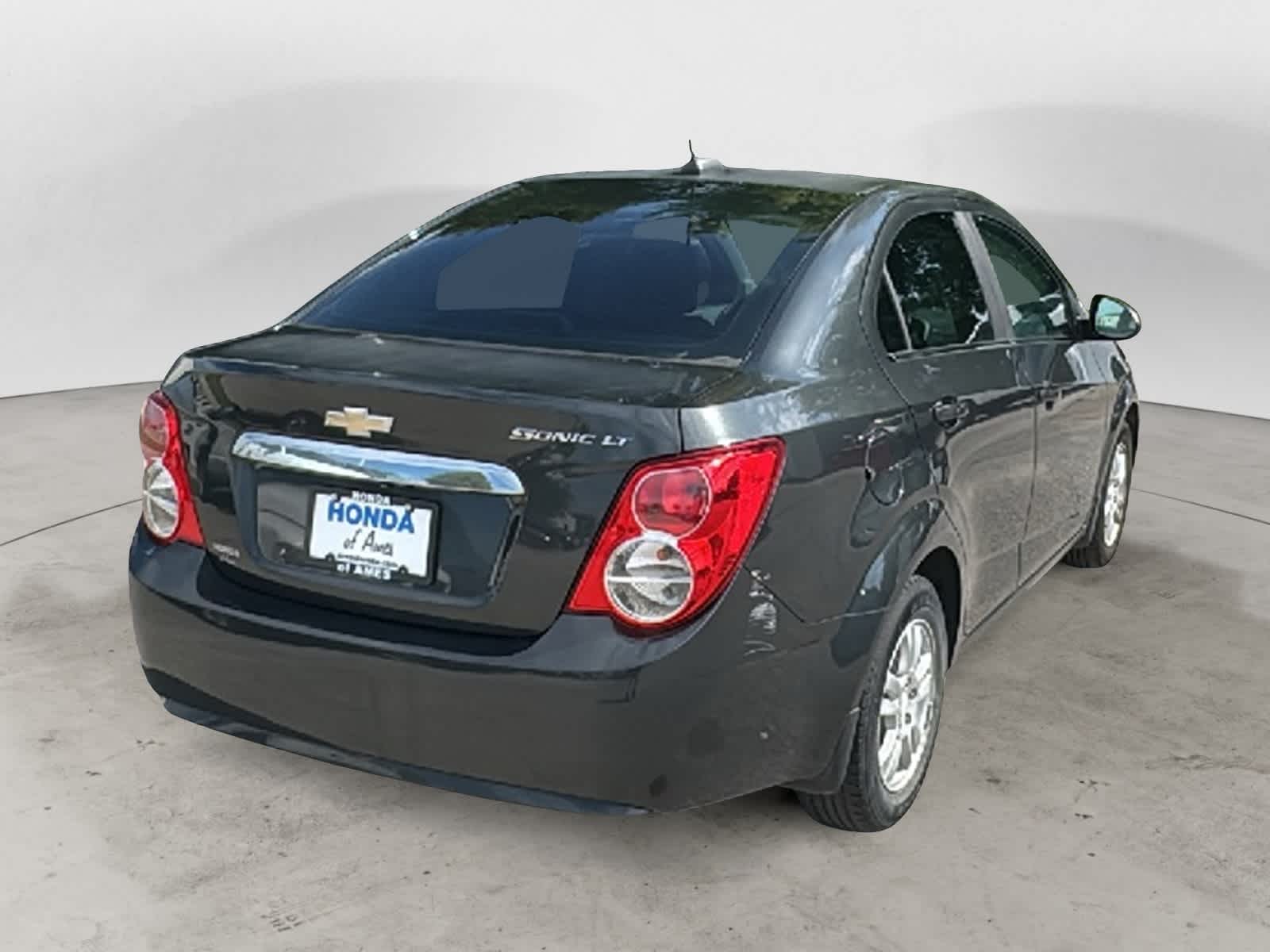 Thumbnail: 2015 Chevrolet Sonic - 4