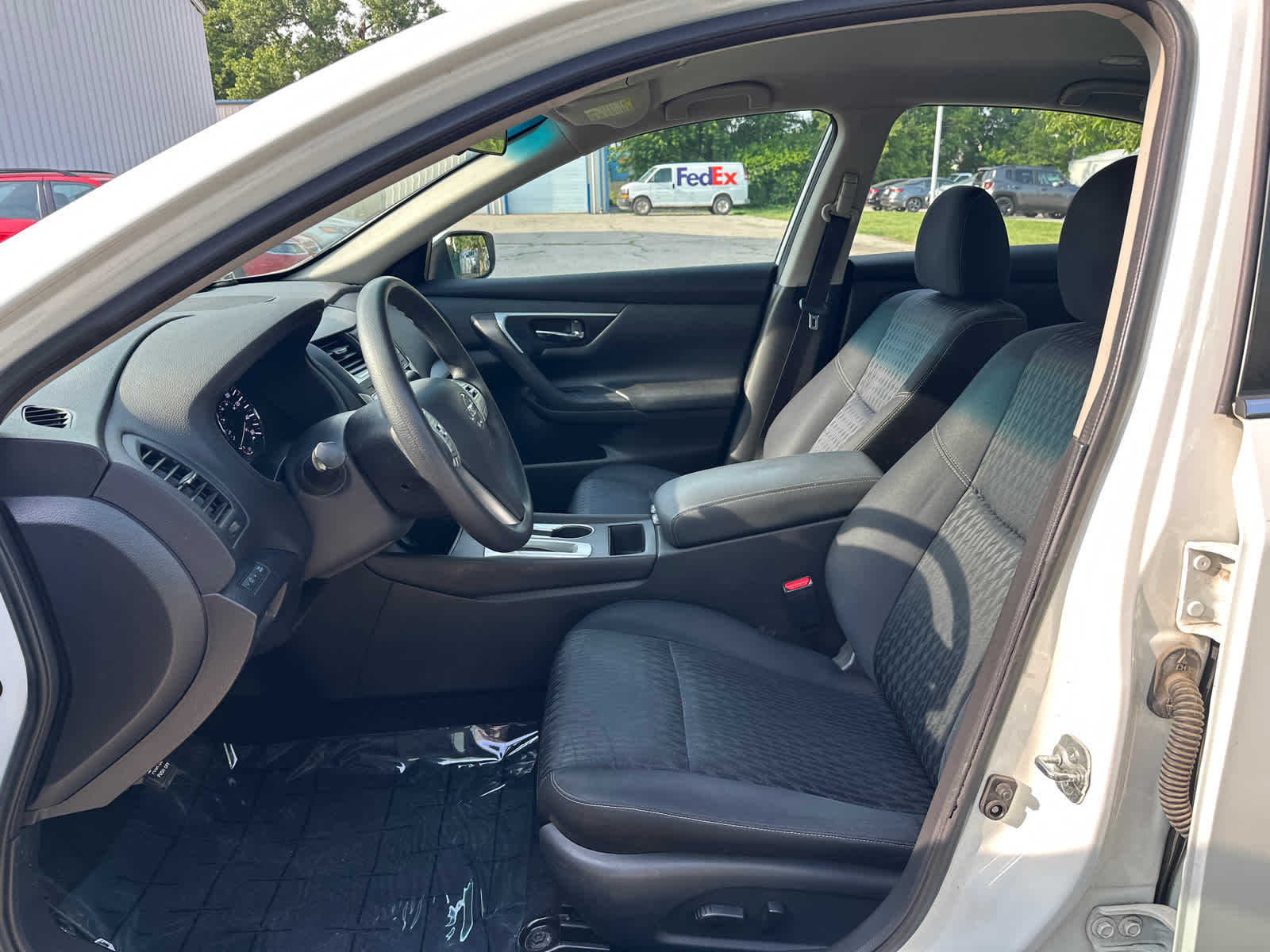 2018 Nissan Altima S 11