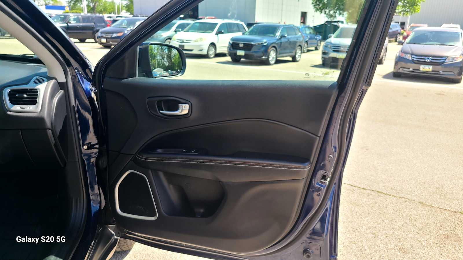 Thumbnail: 2018 Jeep Compass - 26