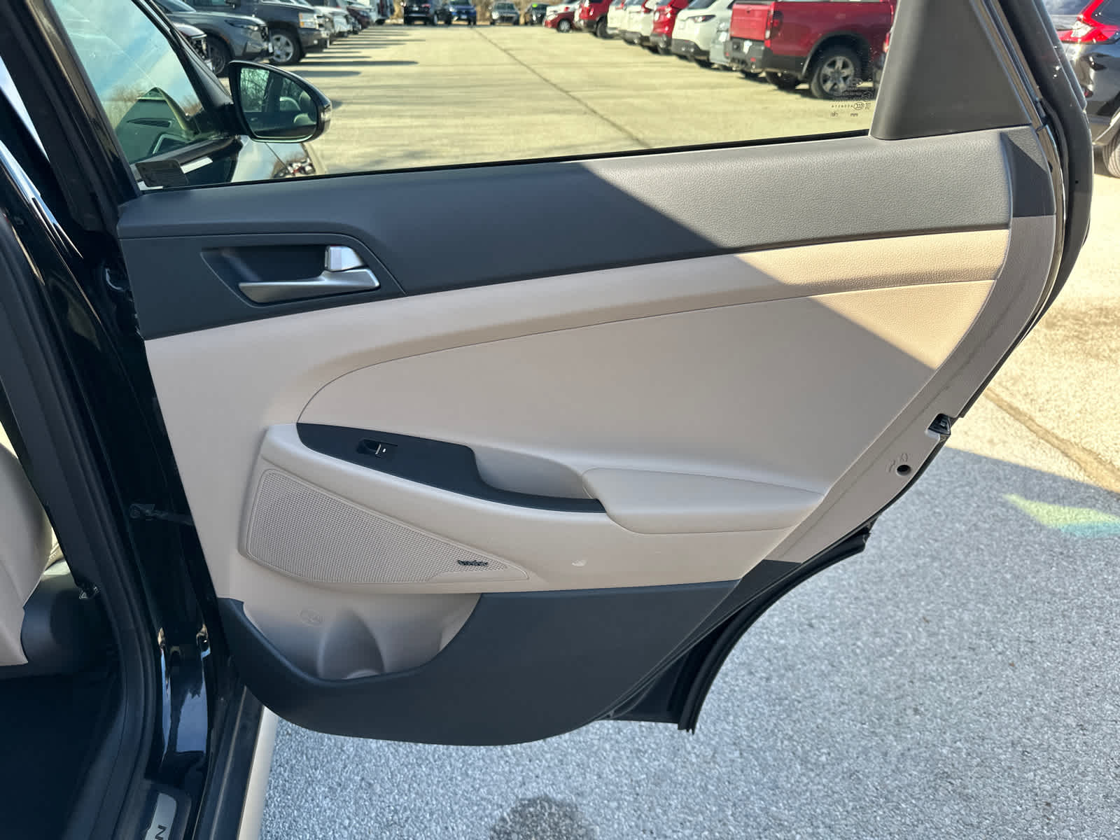 Thumbnail: 2017 Hyundai Tucson - 8